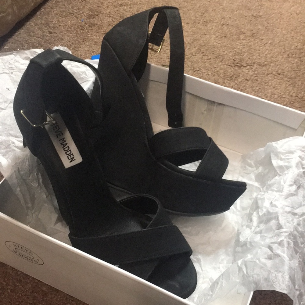 Steve Madden wedges